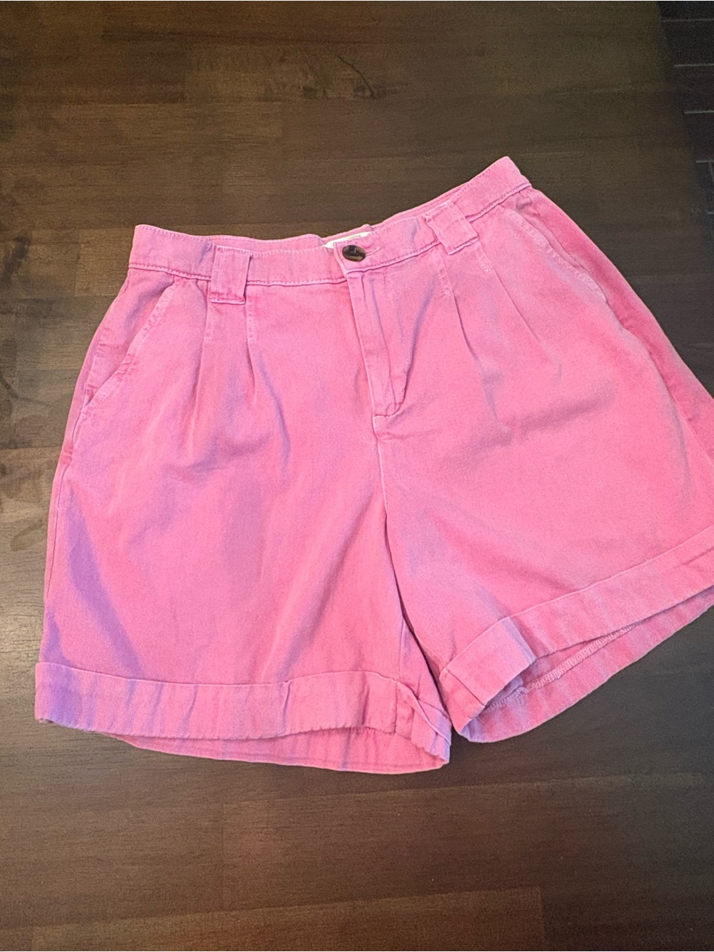 Boden Sz 6 pink high-waisted pleated 100% cotton chino shorts Super Cute!